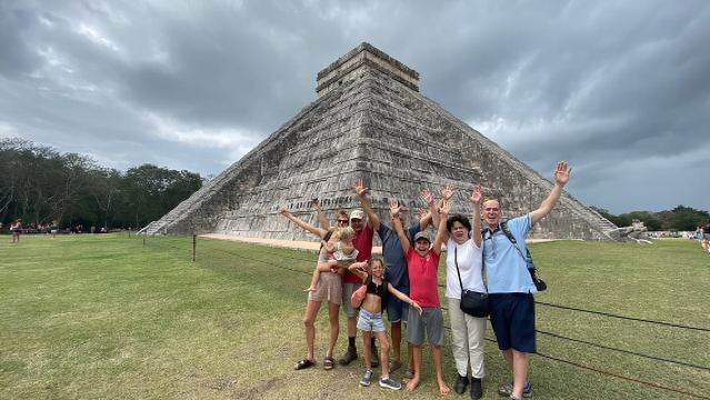 Private Guide Service in the Archaeological Zone of Chichen Itza