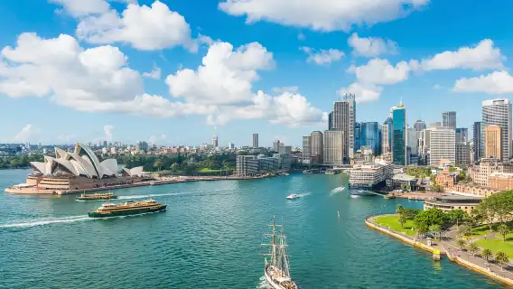 Sydney: Whale Watching Cruise and Taronga Zoo Package