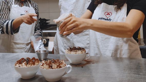 Rome cooking: Gelato & Tiramisu with savoiardi Baking class