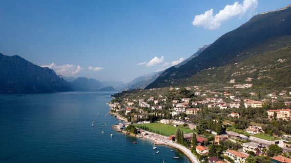 Full-Day Lake Garda Tour: Bus & Public Boat with Guide