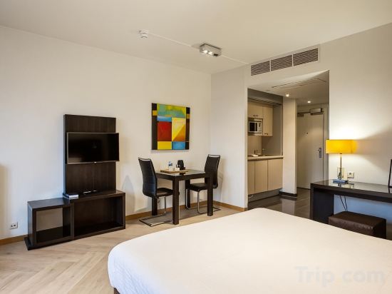 Diamant Suites Brussels EU Room Type - City View