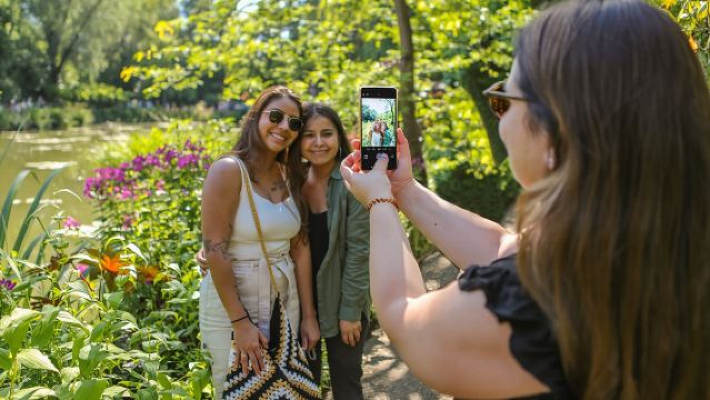 Giverny and Monet's House Half Day Trip from Paris Guide or Audio