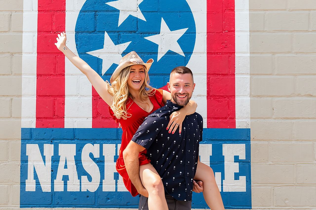 Nashville Mural Photowalk Tour with Professional Photographer