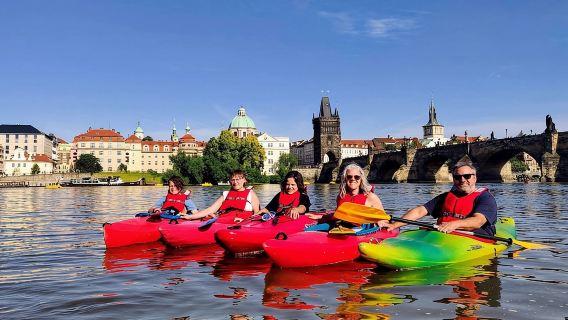 Excursion en kayak dans le centre-ville de Prague - 2 heures