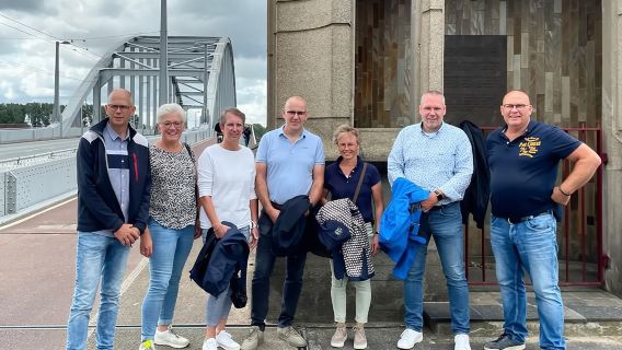 ทัวร์ยุทธการที่อาร์เนม 2.5 ชั่วโมงพร้อมไกด์ส่วนตัว