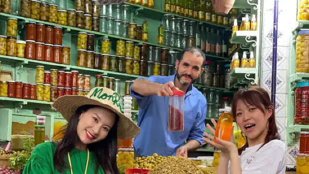 Moroccan cooking class with maket in the Medina of Marrakech