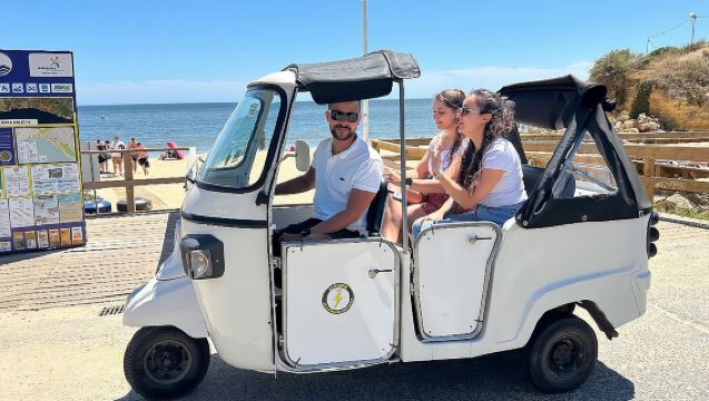 Privat: Stadt- und Strandtour in Albufeira/Vilamoura (TukTuk oder Jeep)