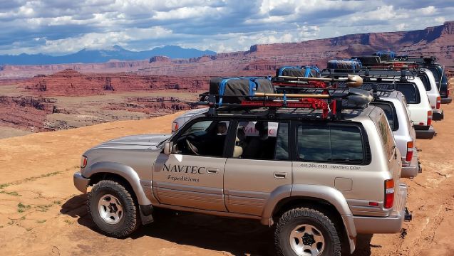 Canyonlands National Park White Rim Trail by 4WD