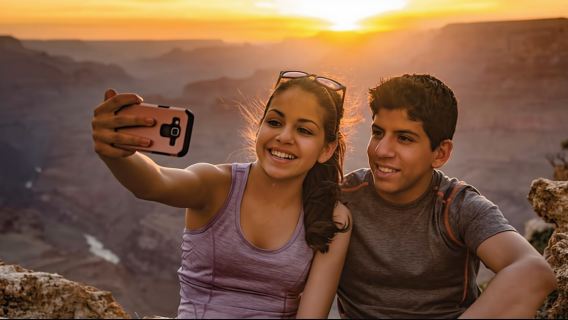Tusayan : Excursion en jeep rose au coucher du soleil dans le parc national du Grand Canyon