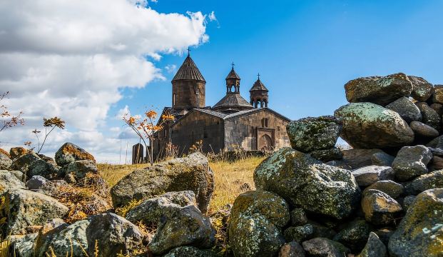 Yerevan: Day Tour to Amberd Fortress, Aragats and Kari Lake
