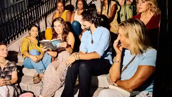 Ghosts of Charleston Night-Time Walking Tour with Unitarian Church Graveyard