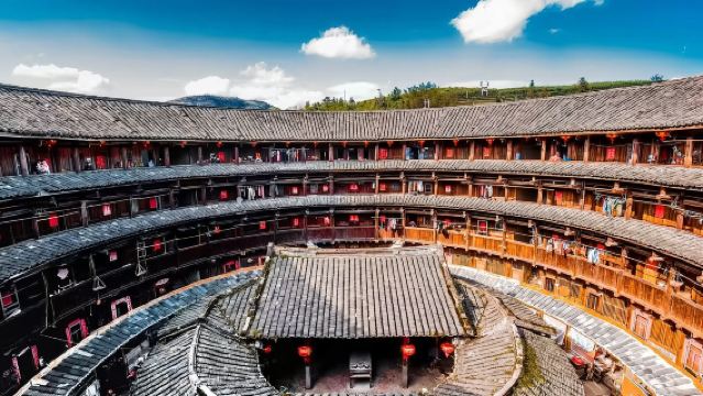 南靖雲水謠古鎮+和貴樓+懷遠樓【廈門接駁+客家圓籠餐+門票】