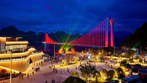 花江大橋網紅打卡包車一日遊｜專屬司機【私家團+上門接送】