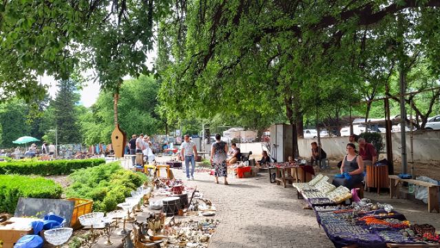 自由廣場+梅丹廣場+馬爾賈尼什維利廣場+旱橋市場+歐洲廣場