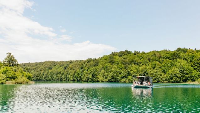 From Split: Plitvice Lakes National Park Guided Tour