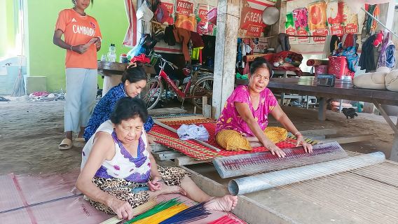 Silk Island & countryside of Phnom Penh by Tuk Tuk