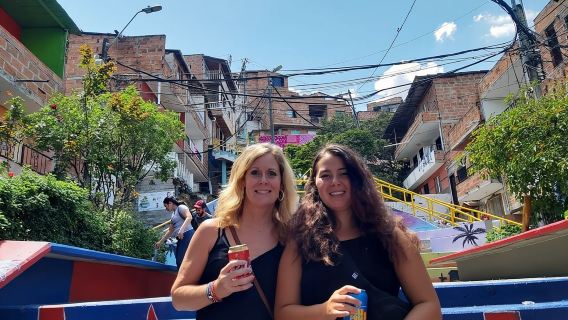 El mejor tour privado guiado en Medellín, Colombia.