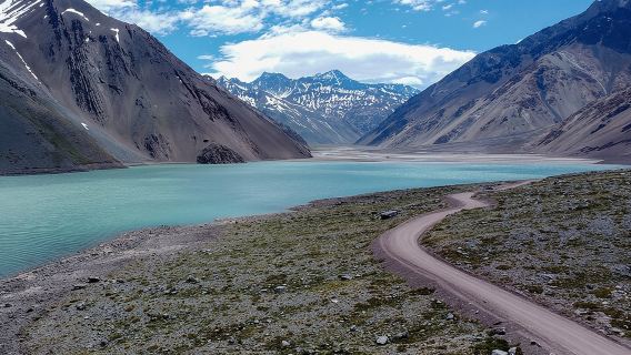 Cajon Del Maipo Including Wine with Picnic and Empanada
