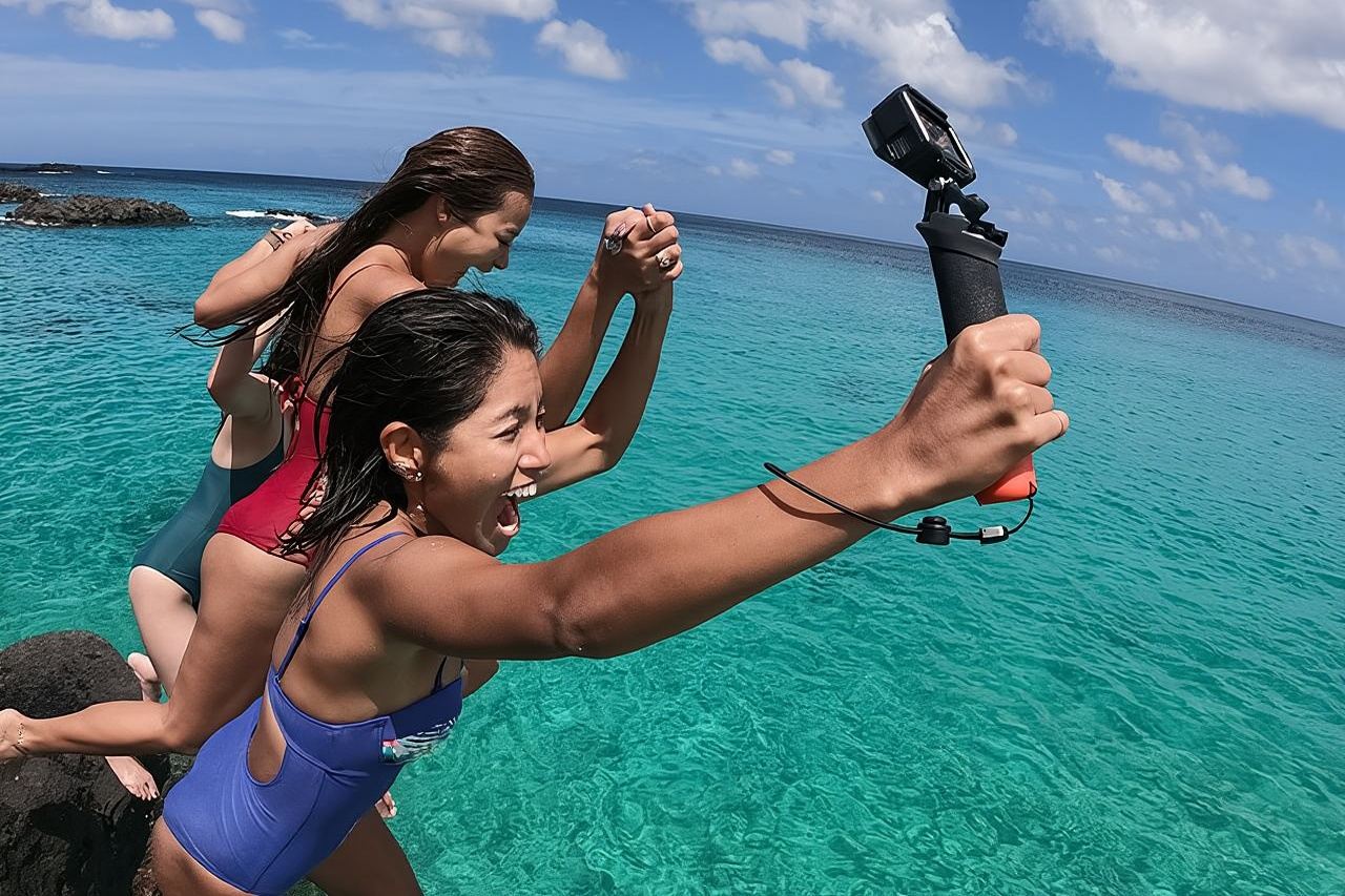 Blue Cave & Hvar, 5 Islands Speedboat with Luxury Seats in Shade