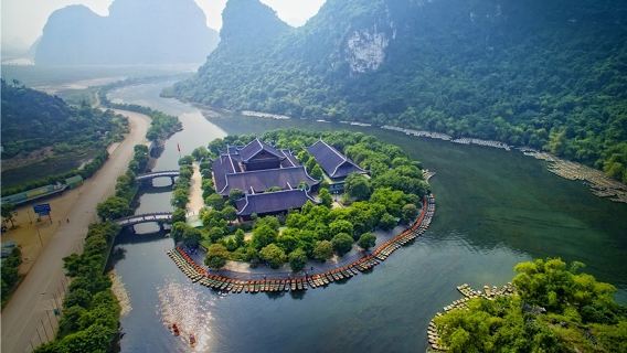 Ninh Binh Full-Day Tour: Explore Hoa Lu & Tam Coc from Hanoi