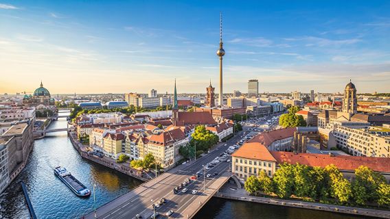 1-day tour in Berlin, Germany (Alexanderplatz + Berliner Fernsehturm + City Hall)