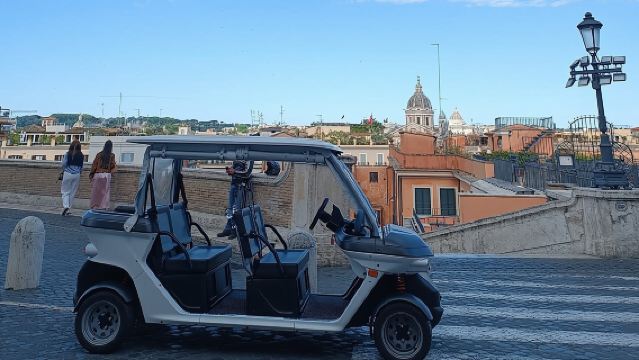 Golf Cart Tour Private Experience of Rome's City Center
