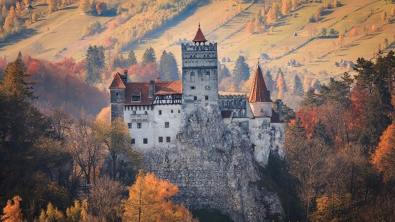 Castillo de Bran, Castillo de Peles y Brasov desde Bucarest