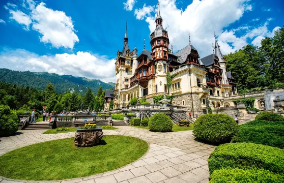 布加勒斯特至德古拉城堡、佩萊斯城堡及布拉索夫導賞團