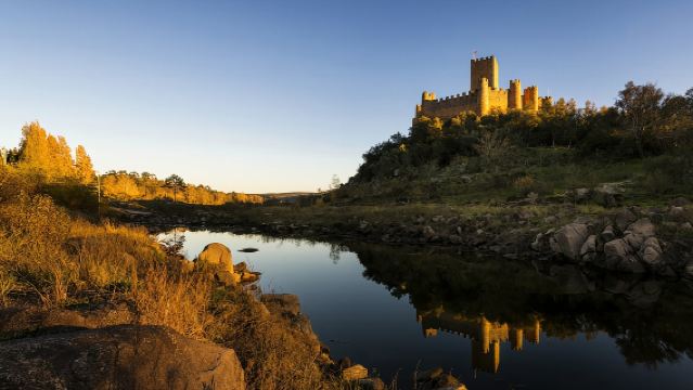 From Lisbon: Tomar, Christ Convent & Almourol Castle Tour