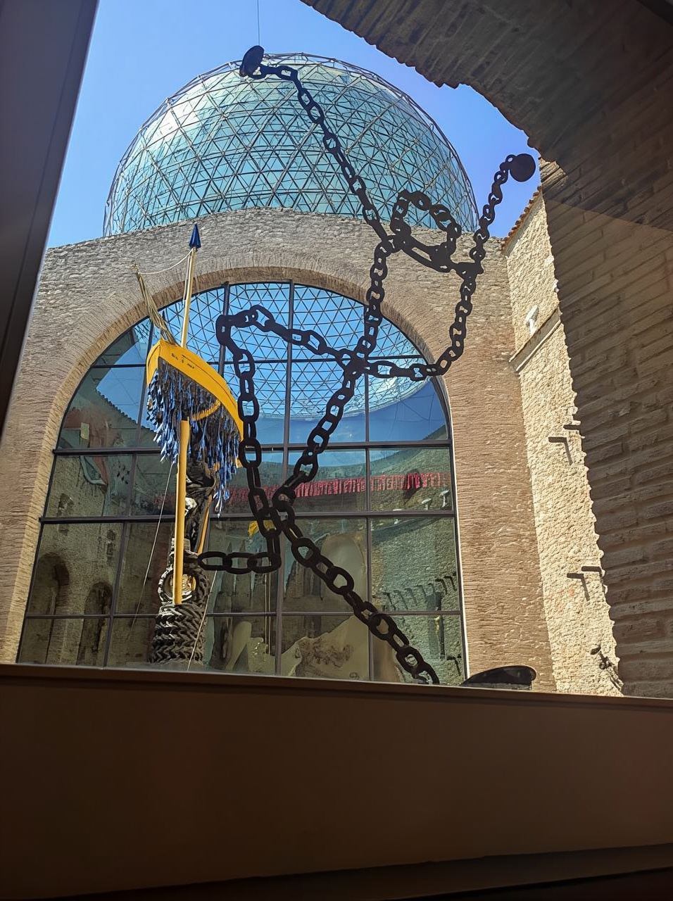 Visita guiada por el Teatro-Museo Dalí