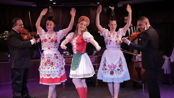 Budapest: Danube Cruise with Folk Dancing and Drinks