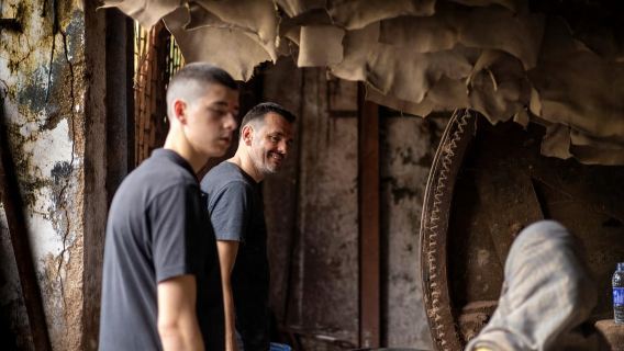 Mumbai: Dharavi Slum and Dhobi Ghat Laundry Tour