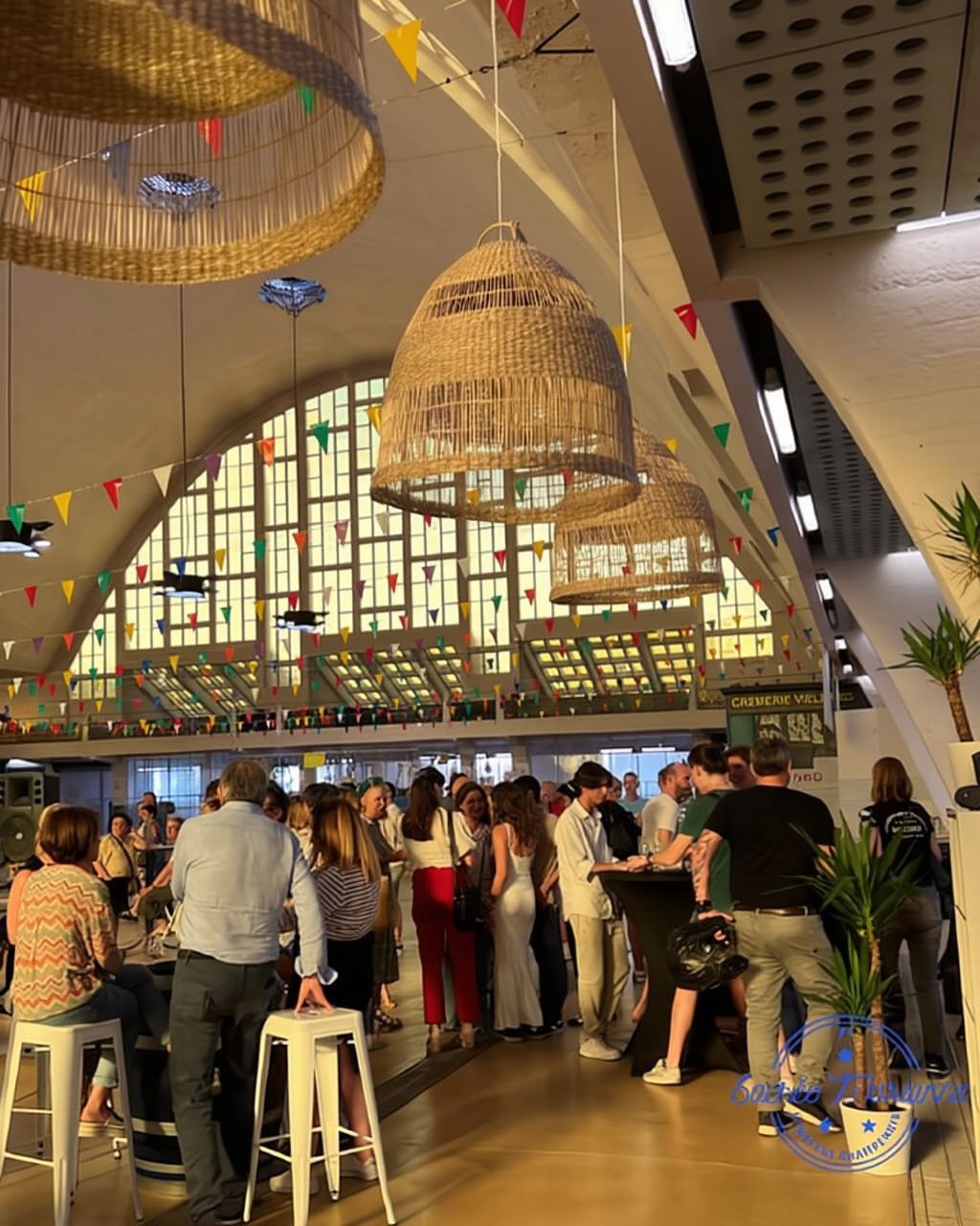 Reims : city-center discovery tour and champagne tasting