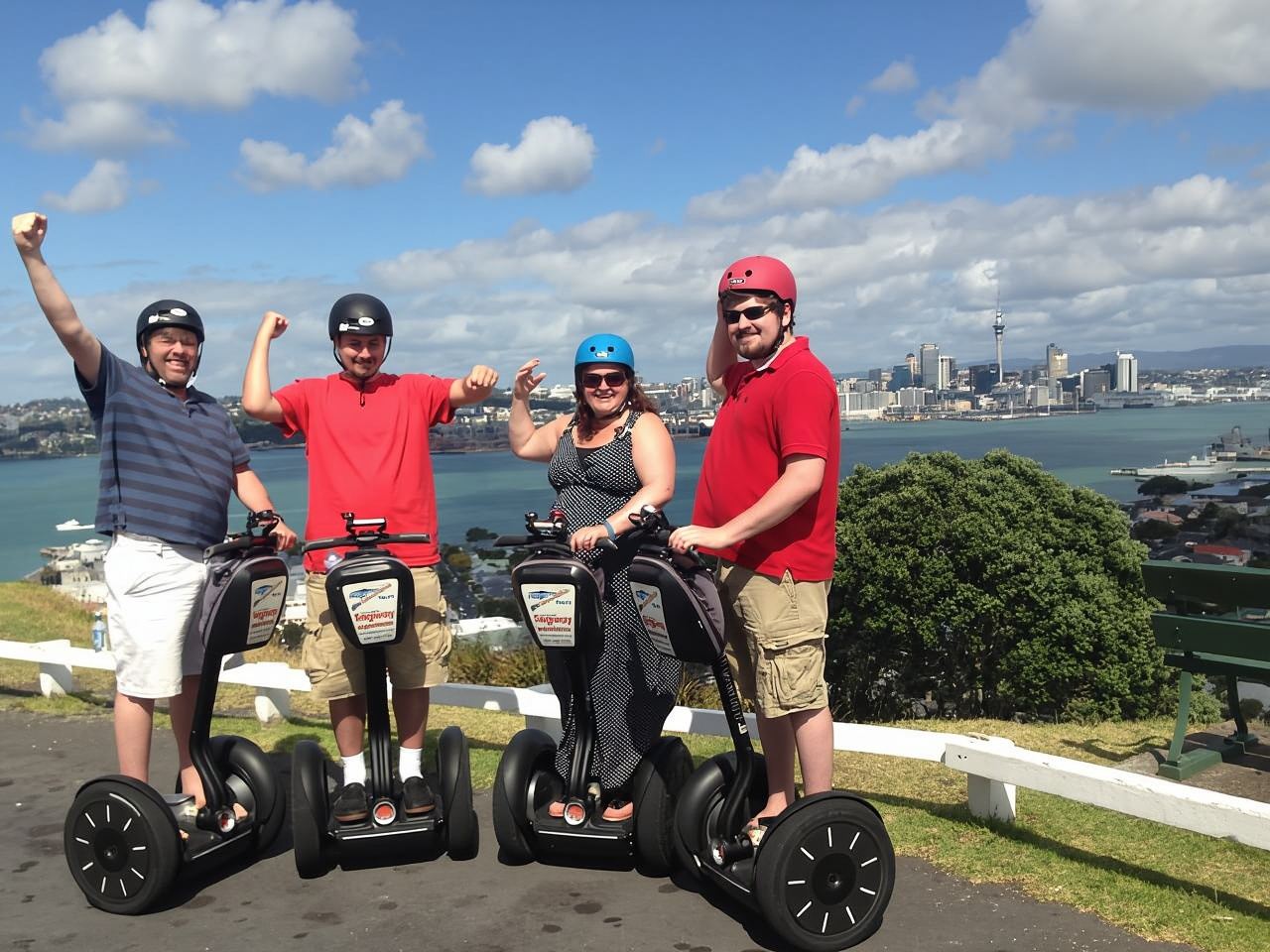 オークランド:セグウェイツアーでマウントビクトリアへ