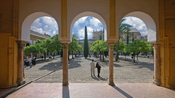Visita a la Mezquita de Córdoba y al Barrio Judío con entradas