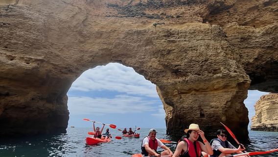 Benagil: Pengembaraan Kayak