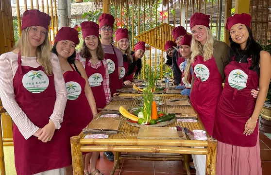 會安:市集烹飪課、燈籠製作、竹籃船