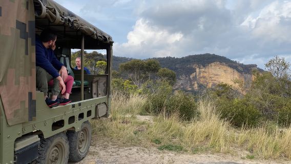 Aventuras de 3 horas en camión militar en las Montañas Azules