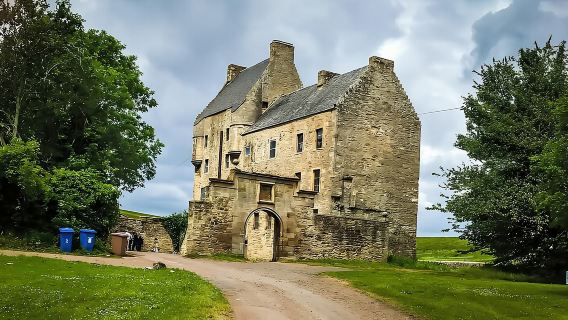 Edinburgh: Semi-Private Outlander Filming Locations Tour