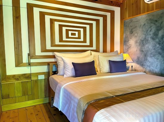 Phi Phi Phu Chalet Resort Room Type - Two-Bedroom Bungalow with Garden View