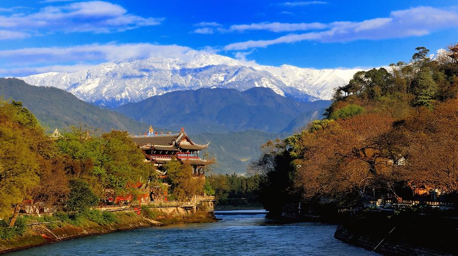 【成都青城山直升機體驗】四川成都青城山機場/都江堰景區直升機飛行/雙景區飛行套餐（青城山+都江堰）