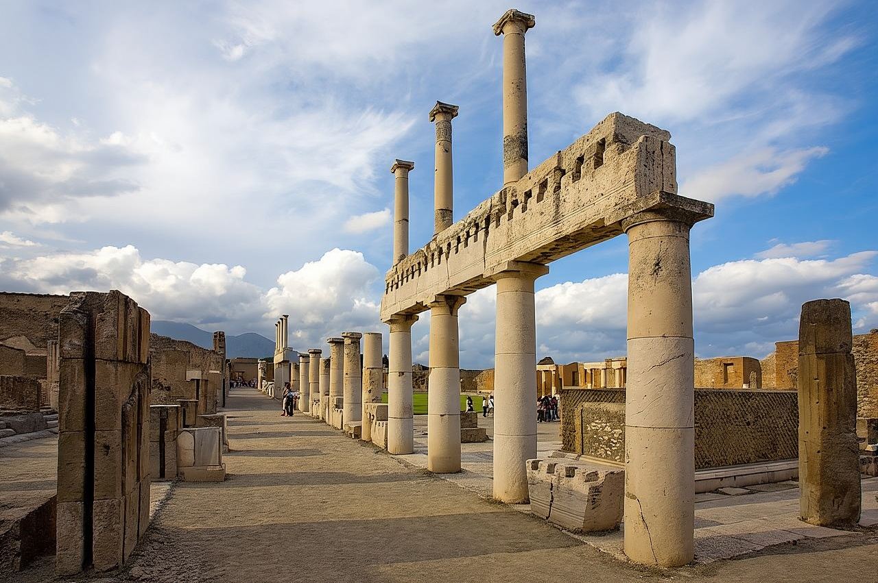Explore Pompeii Half Day Highlights Tour with Pickup from Naples