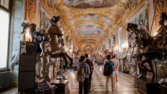 Tour salta fila del Palazzo Reale per piccoli gruppi