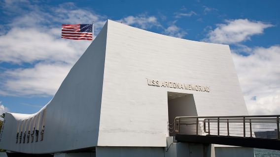 Pearl Harbor, USS Arizona Memorial, and Honolulu 1-day tour