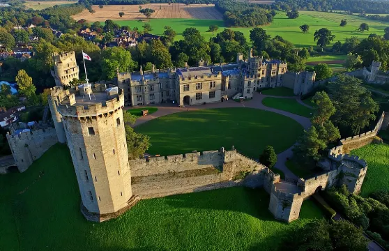 華威城堡、牛津、埃文河畔斯特拉特福及科茨沃爾德一日遊