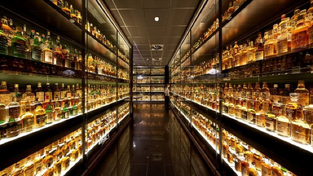 Die geführte Whisky-Tour „The Scotch Whisky Experience“ – Eine Einführung in Whisky