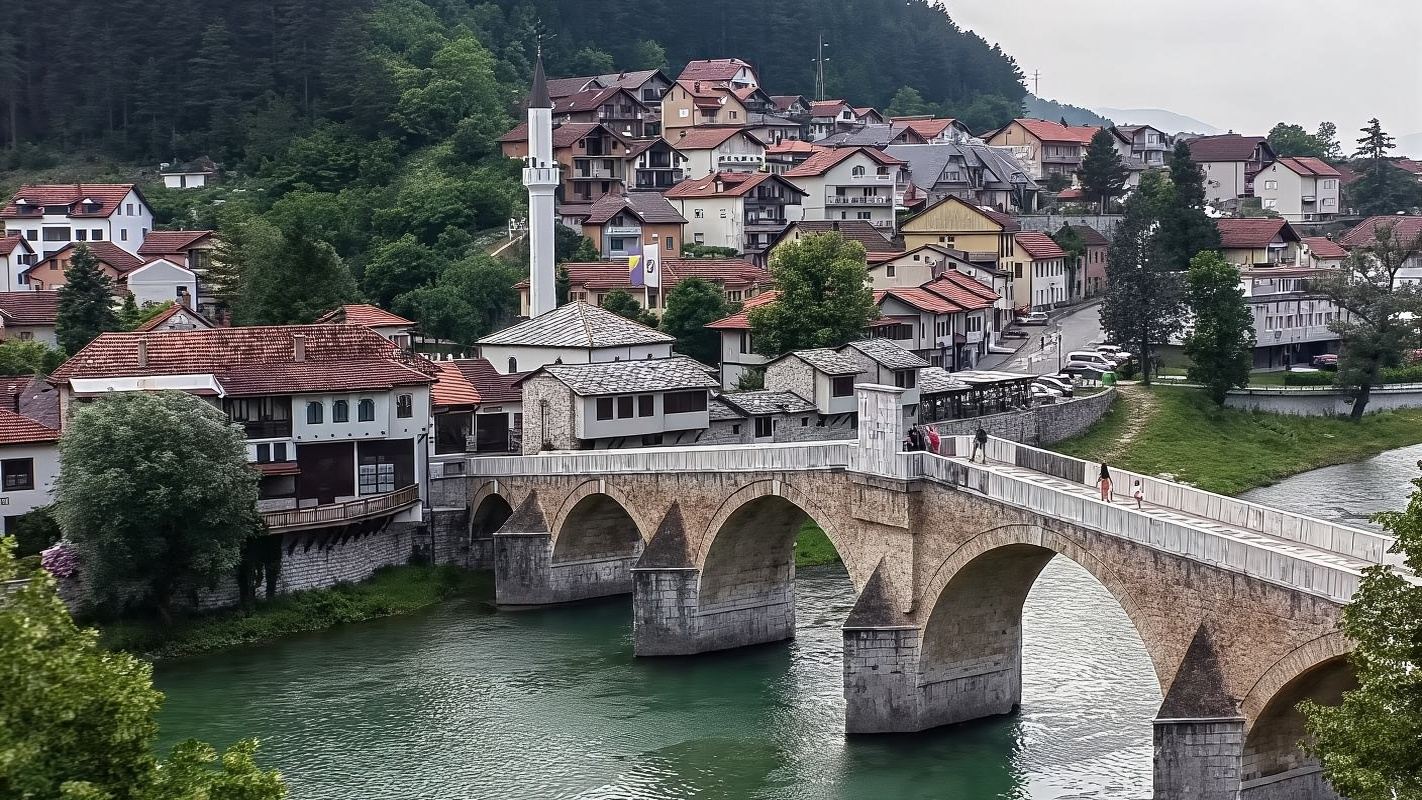 科尼茨包車行：古橋激浪核避難所碧湖手工藝
