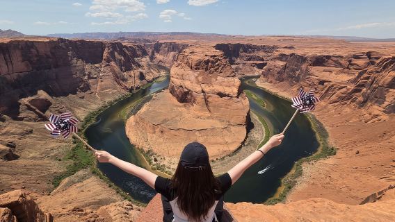 Keberangkatan Harian Grand Canyon + Antelope Canyon + Horseshoe