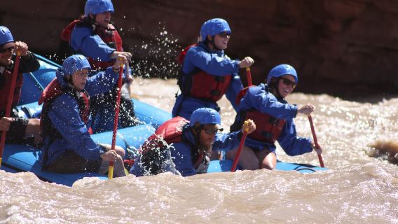 Hẻm núi Westwater: Chèo bè trên sông Colorado cấp độ 3-4 từ Moab