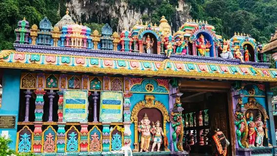 吉隆坡郊區：黑風洞半日遊 (含接送)